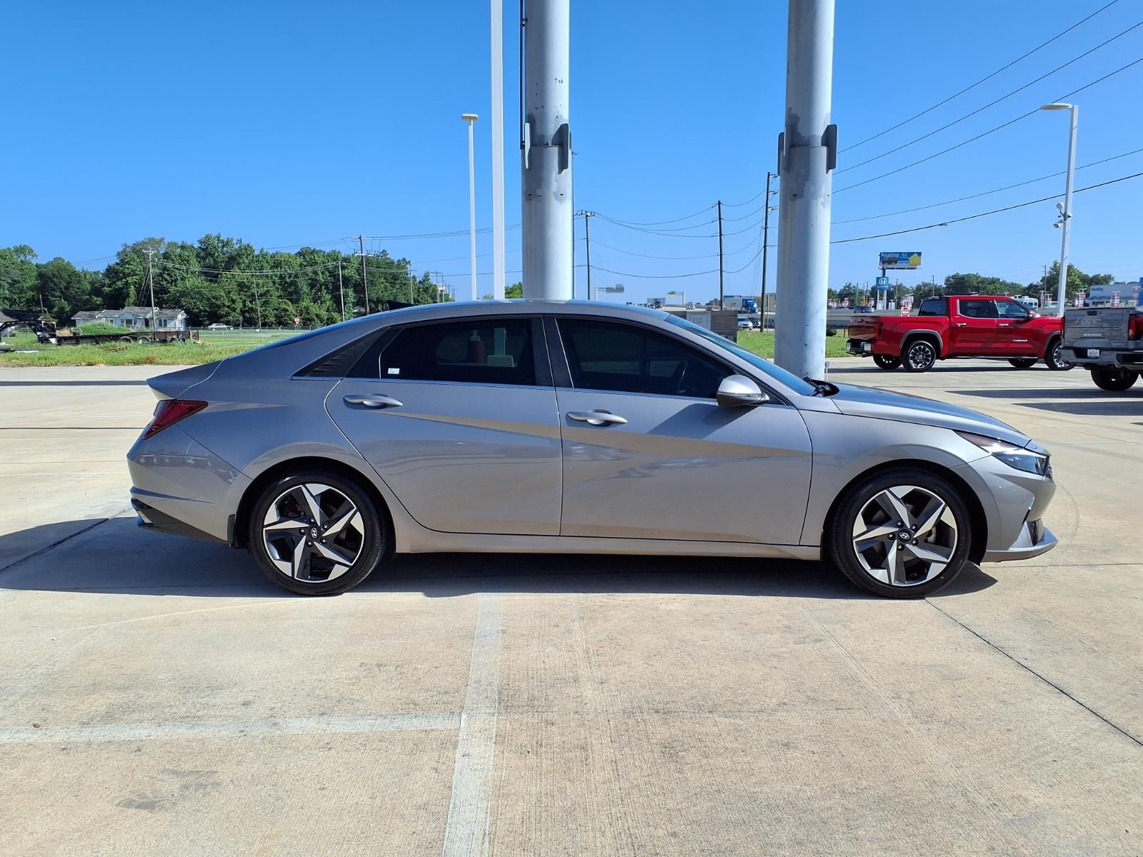 2021 Hyundai Elantra Limited Silver at Emmons Autoplex
