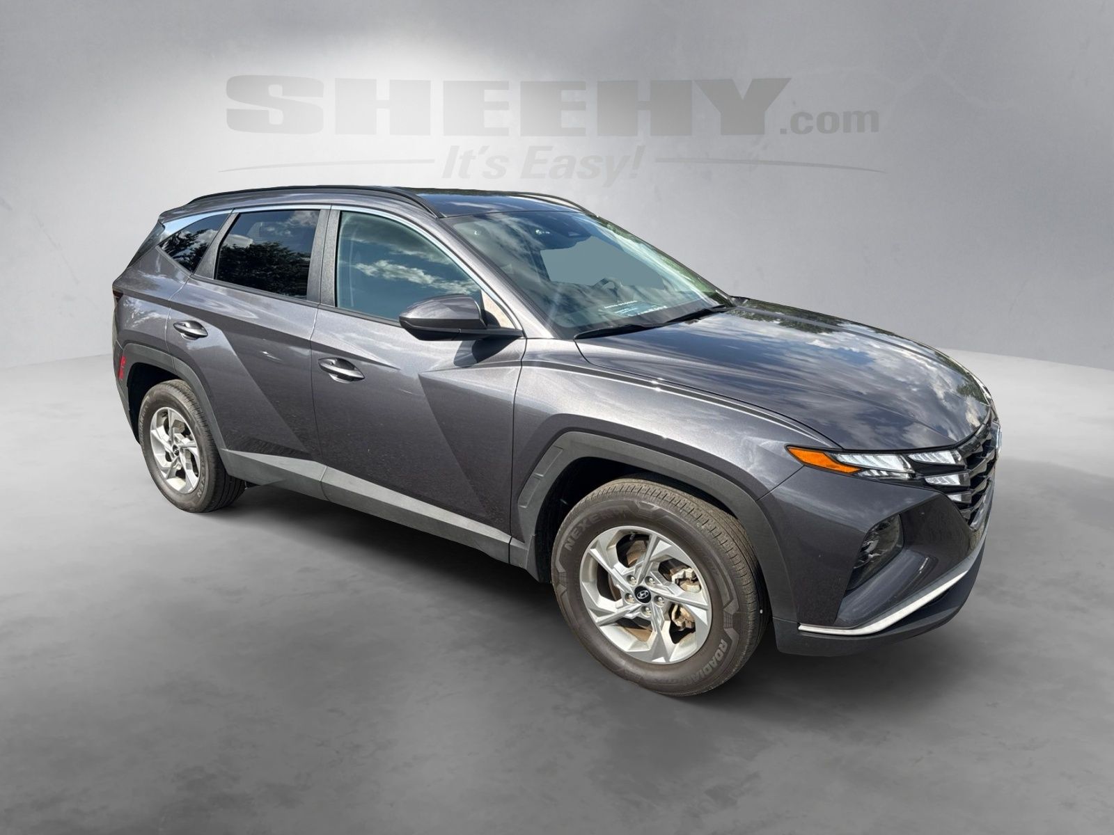 Used 2024 Gray Hyundai SEL image 2