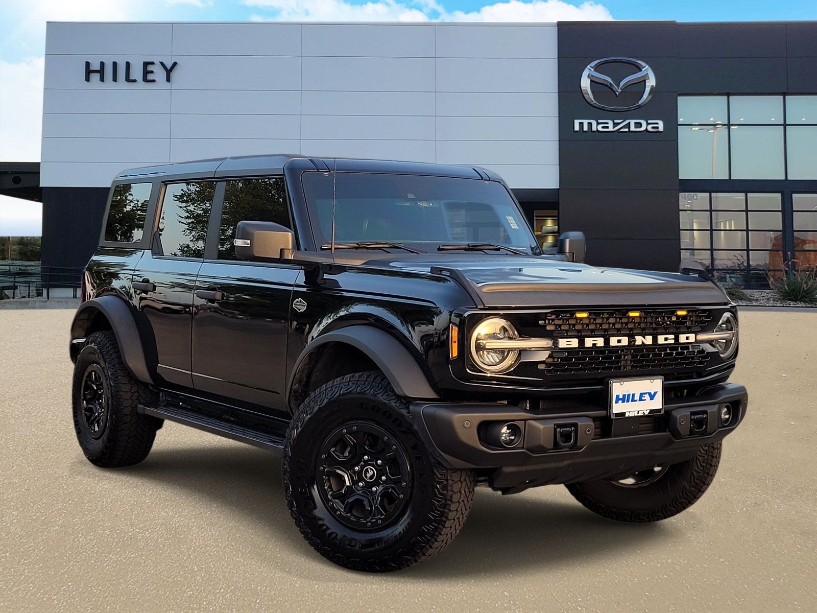 2023 Ford Bronco Wildtrak 4x4's photo