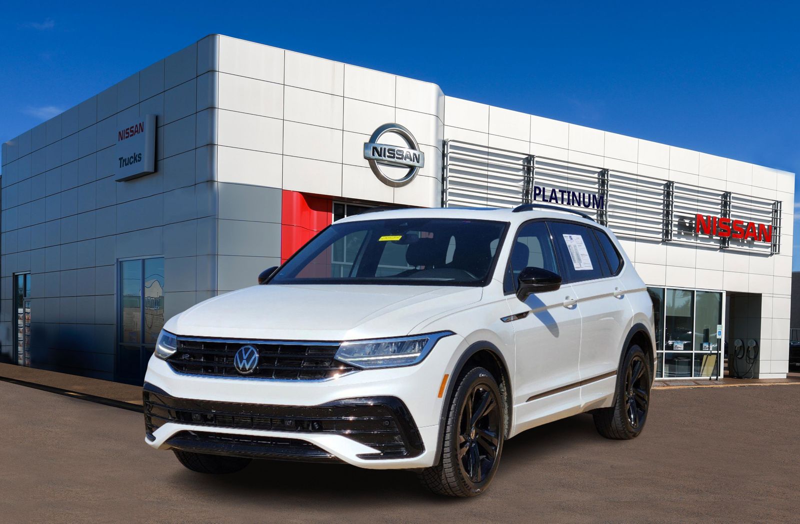 2023 Volkswagen Tiguan 2.0T SE R-Line Black 2