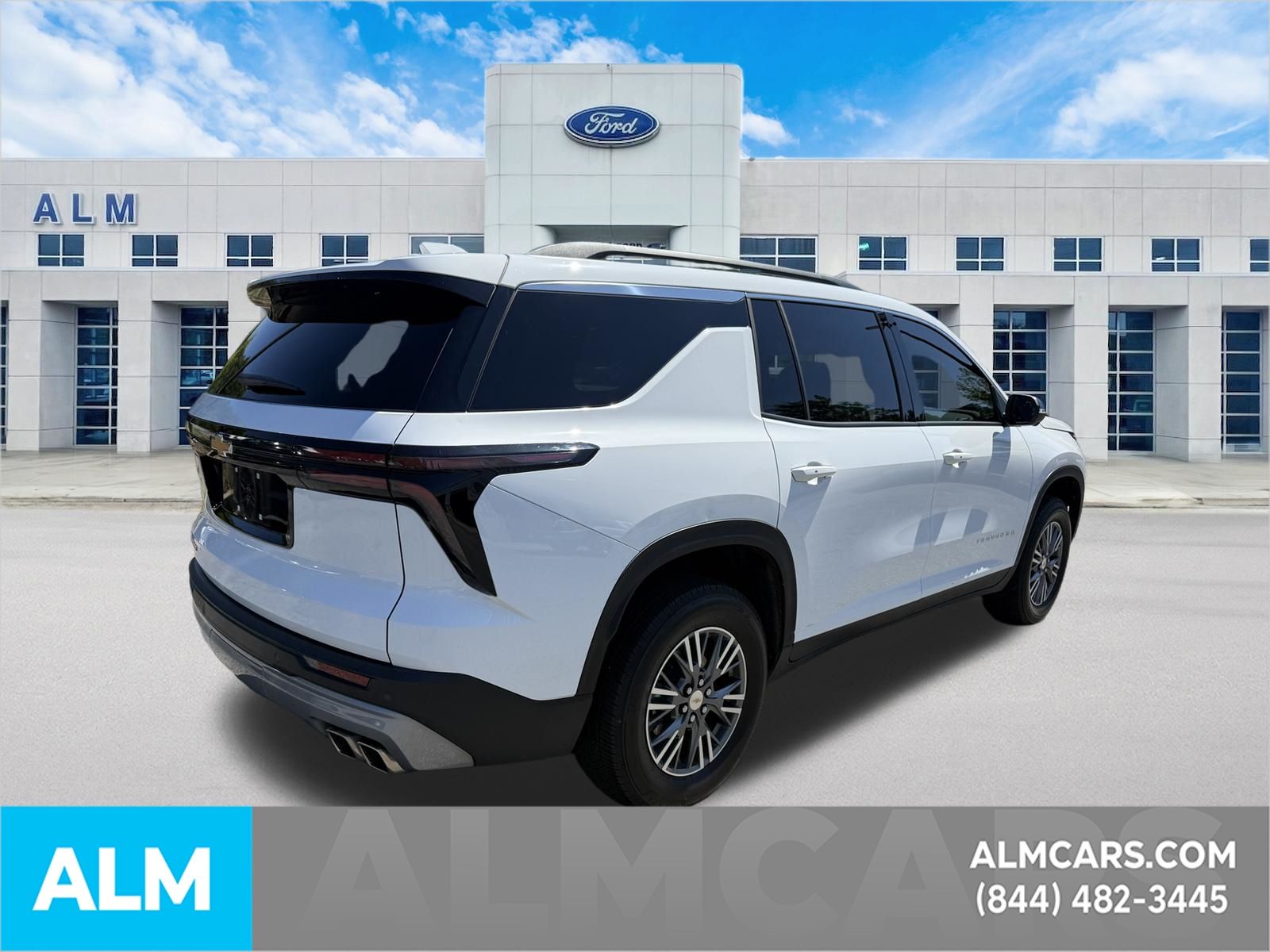 Used 2025 Summit White Chevrolet LT image 6