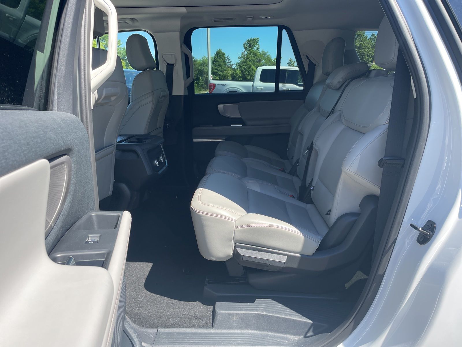 Certified Used 2025 Oxford White Ford Active image 12
