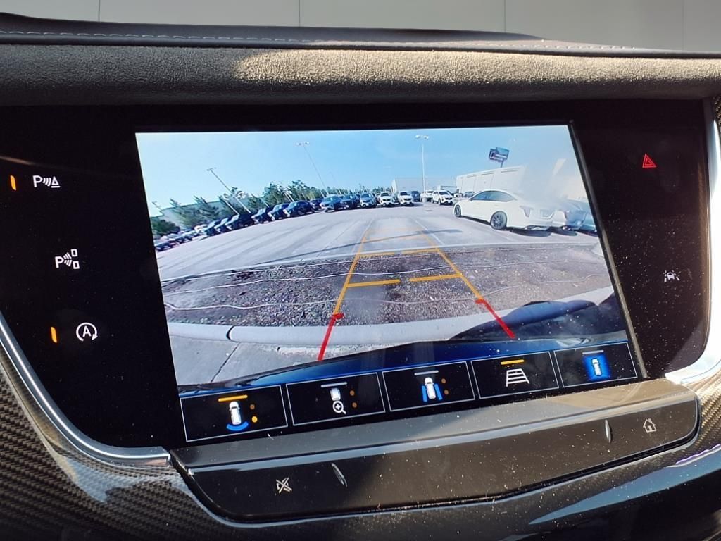 2025 Cadillac XT6 Sport - 8
