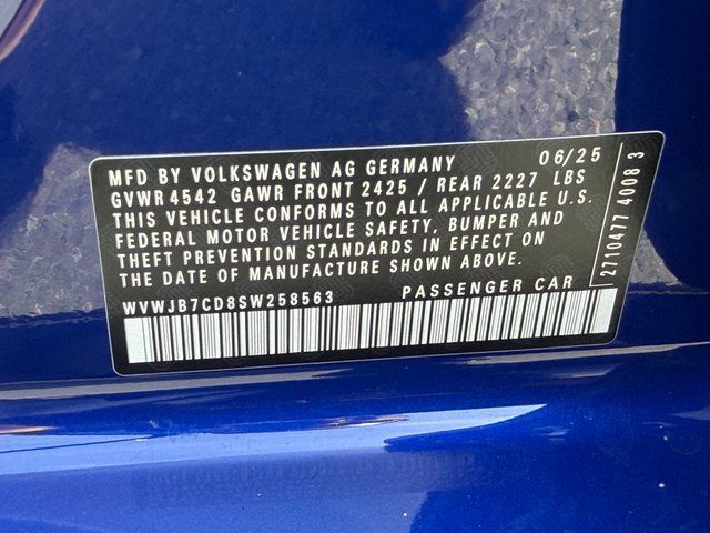 Used 2025 Lapiz Blue Metallic Volkswagen 2.0T image 31