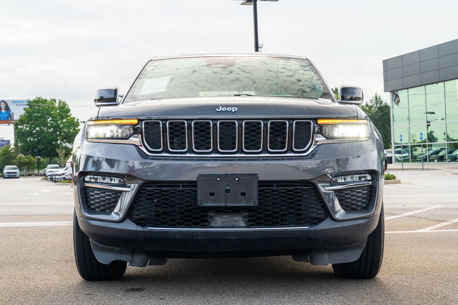 Used 2024 Jeep Grand Cherokee SUV