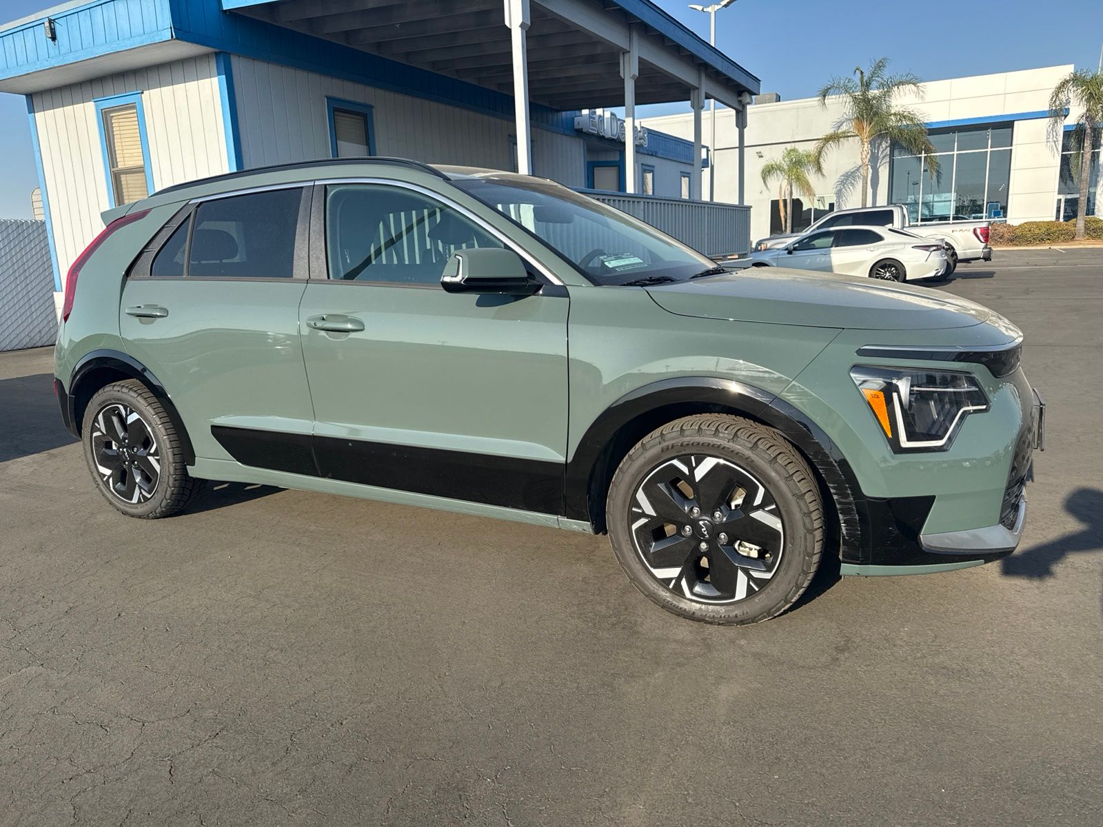 Green 2023 Kia Niro EV SUV / Crossover Front-Wheel Drive 1-Speed Automatic