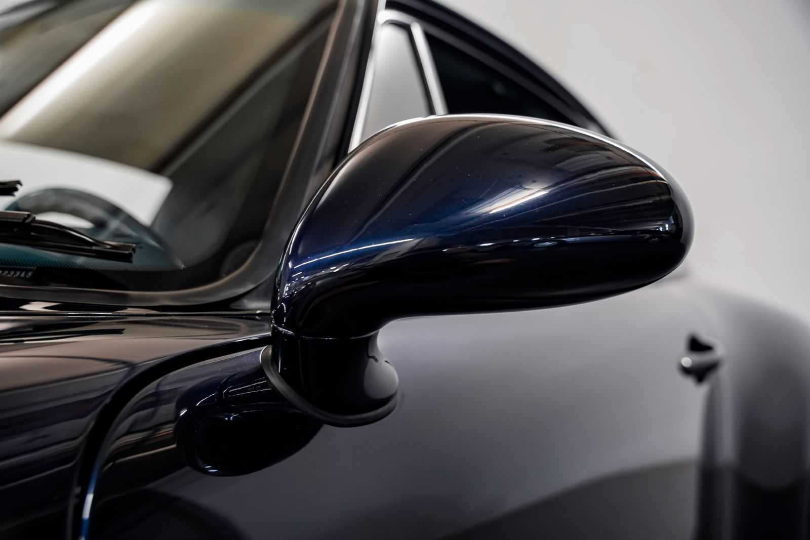 1996 Porsche 911 Carrera 4S — photo 33