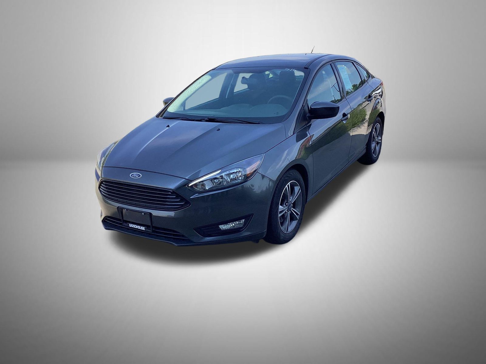 Gray (Magnetic) 2018 Ford Focus Sedan Front-Wheel Drive 6-Speed Automatic