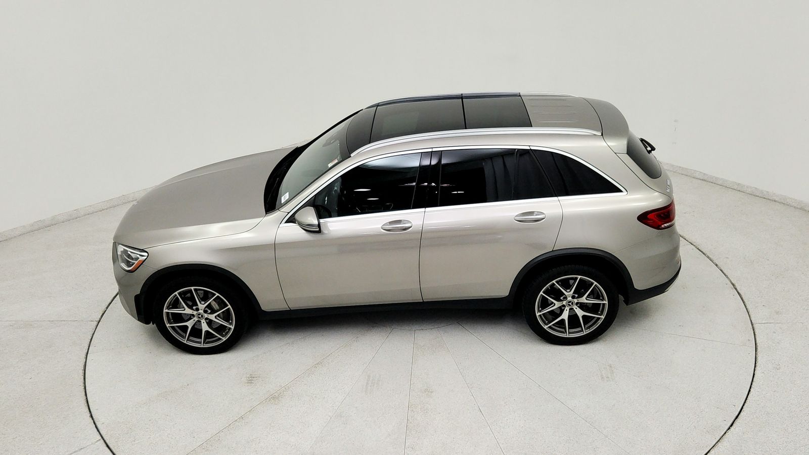 Used 2020  Mercedes-Benz GLC 300 image 17
