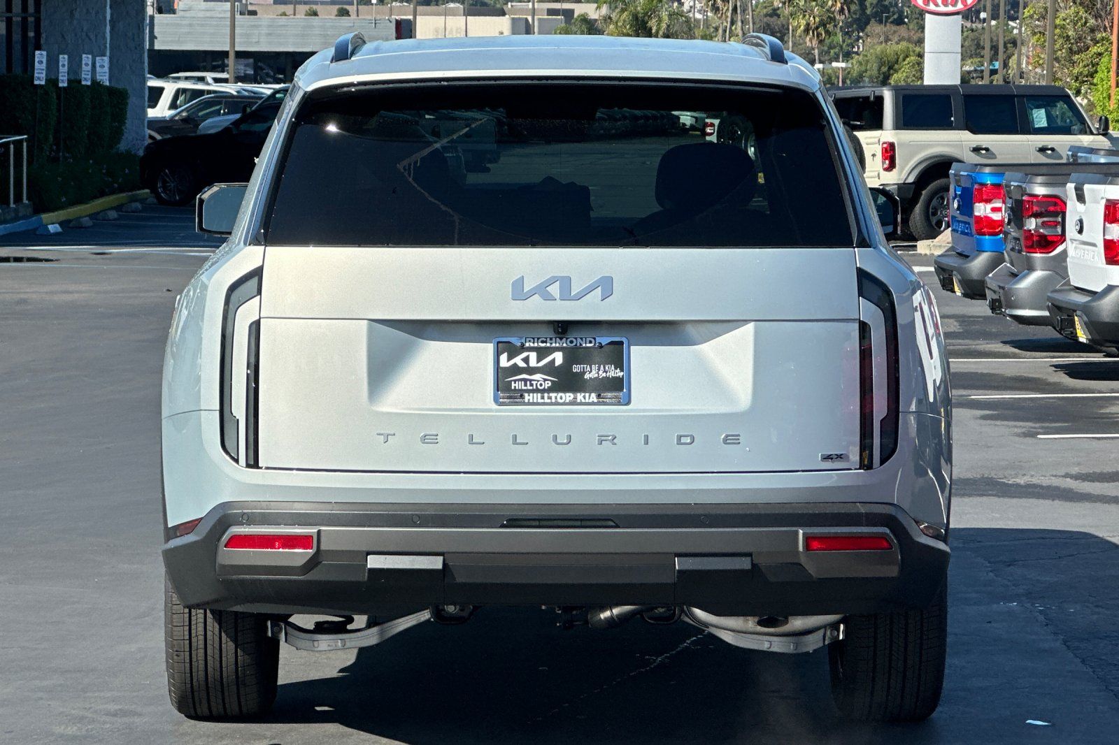 View vehicle photo 5