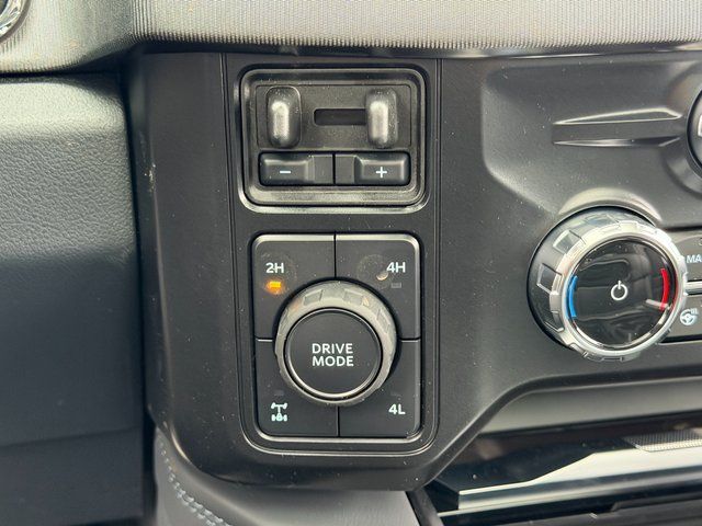 New 2026 Carbonized Gray Metallic Ford Platinum image 31