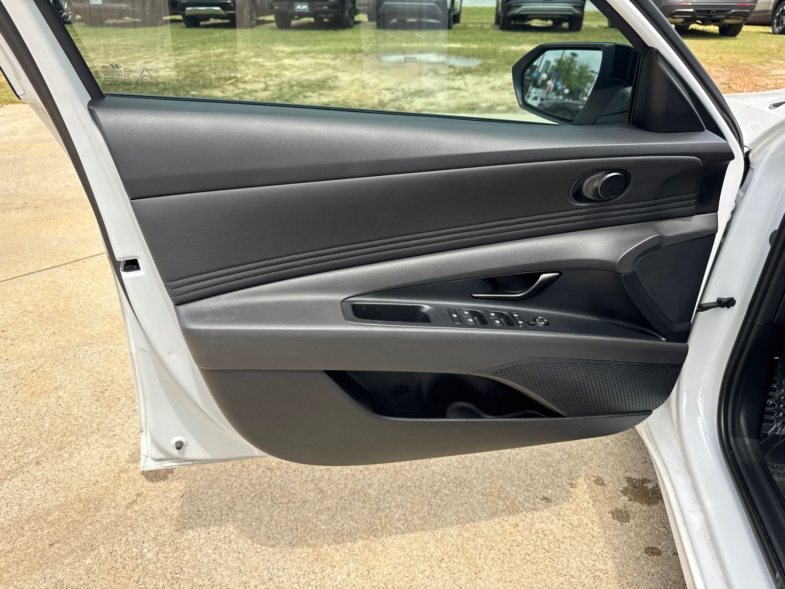 Certified Used 2026 White Hyundai SEL Sport image 10