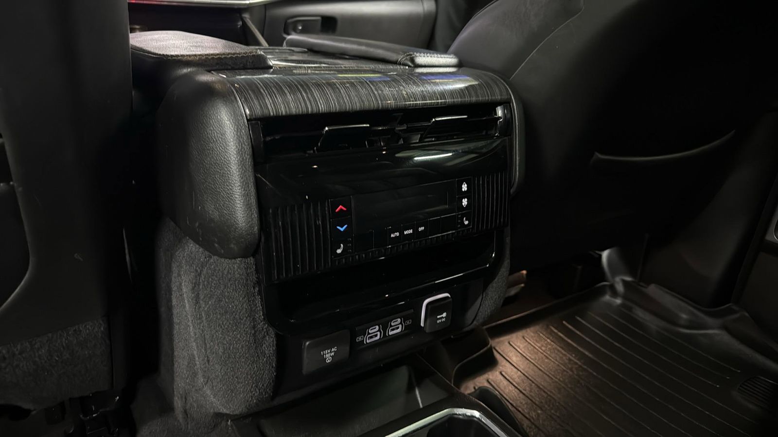 Used Car 2022 Jeep Wagoneer  Series Ii For Sale Under $40,000 In Austin, Texas