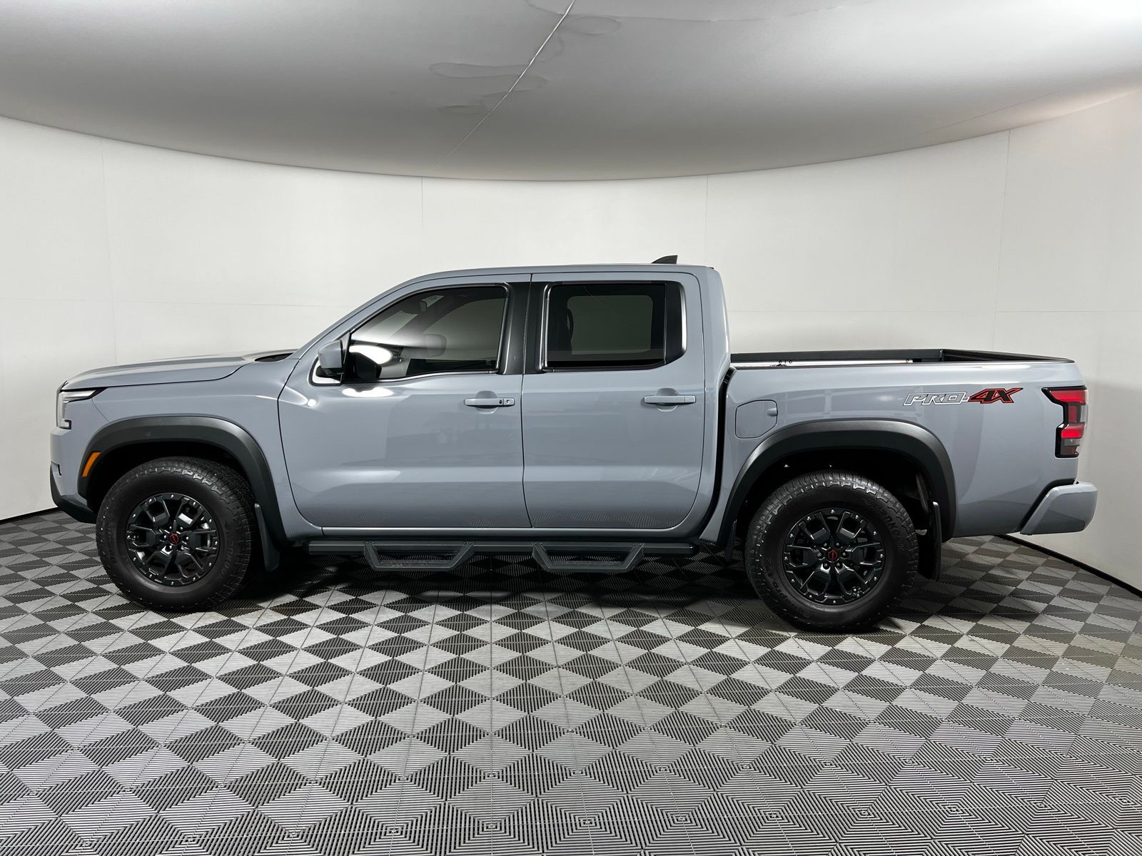 Thumbnail: 2022 Nissan Frontier - 8