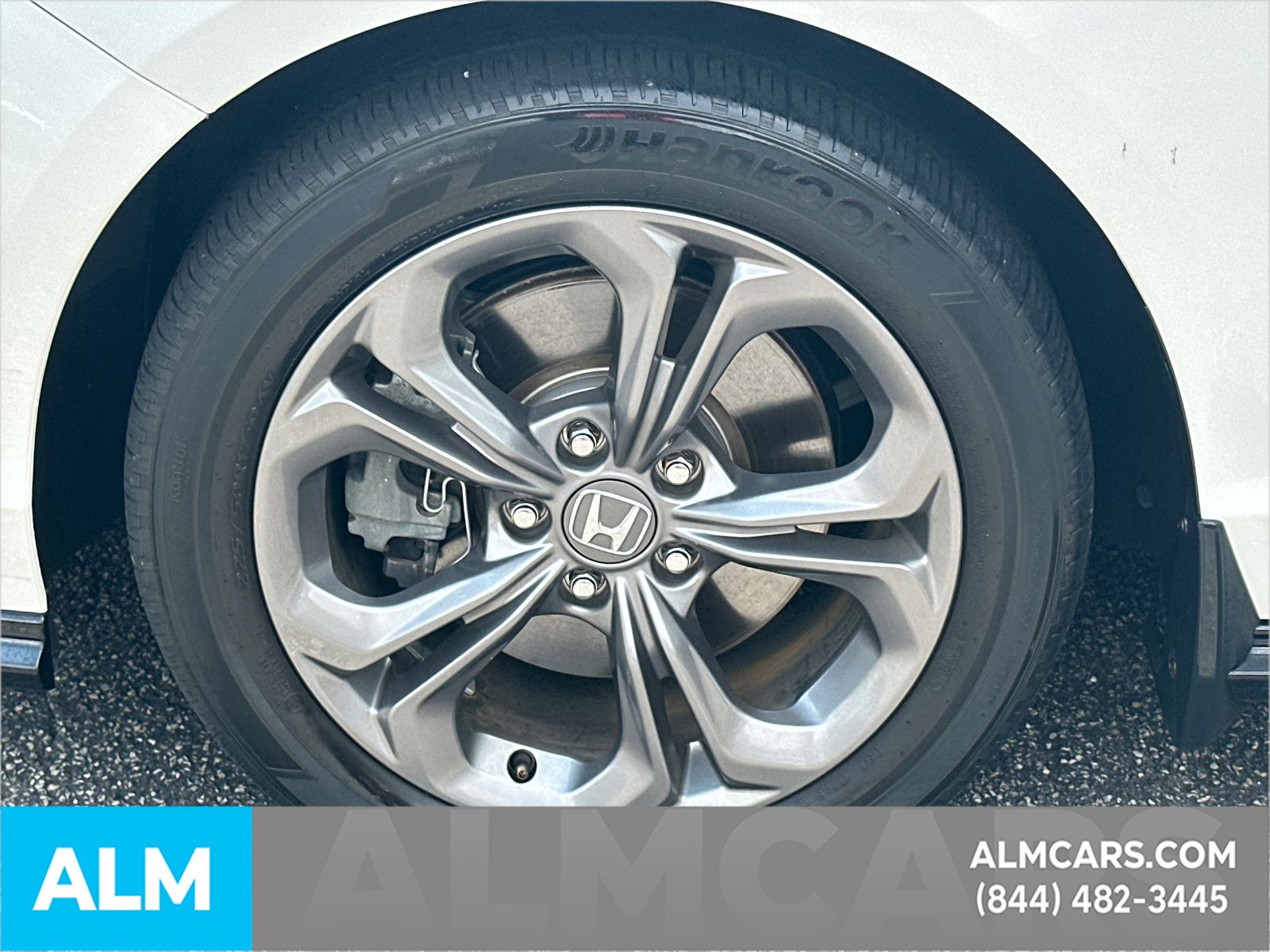 Used 2023 White Honda EX-L image 12