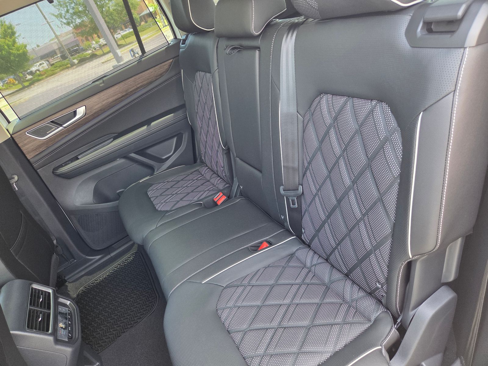 new 2026 Volkswagen Atlas car, priced at $54,258
