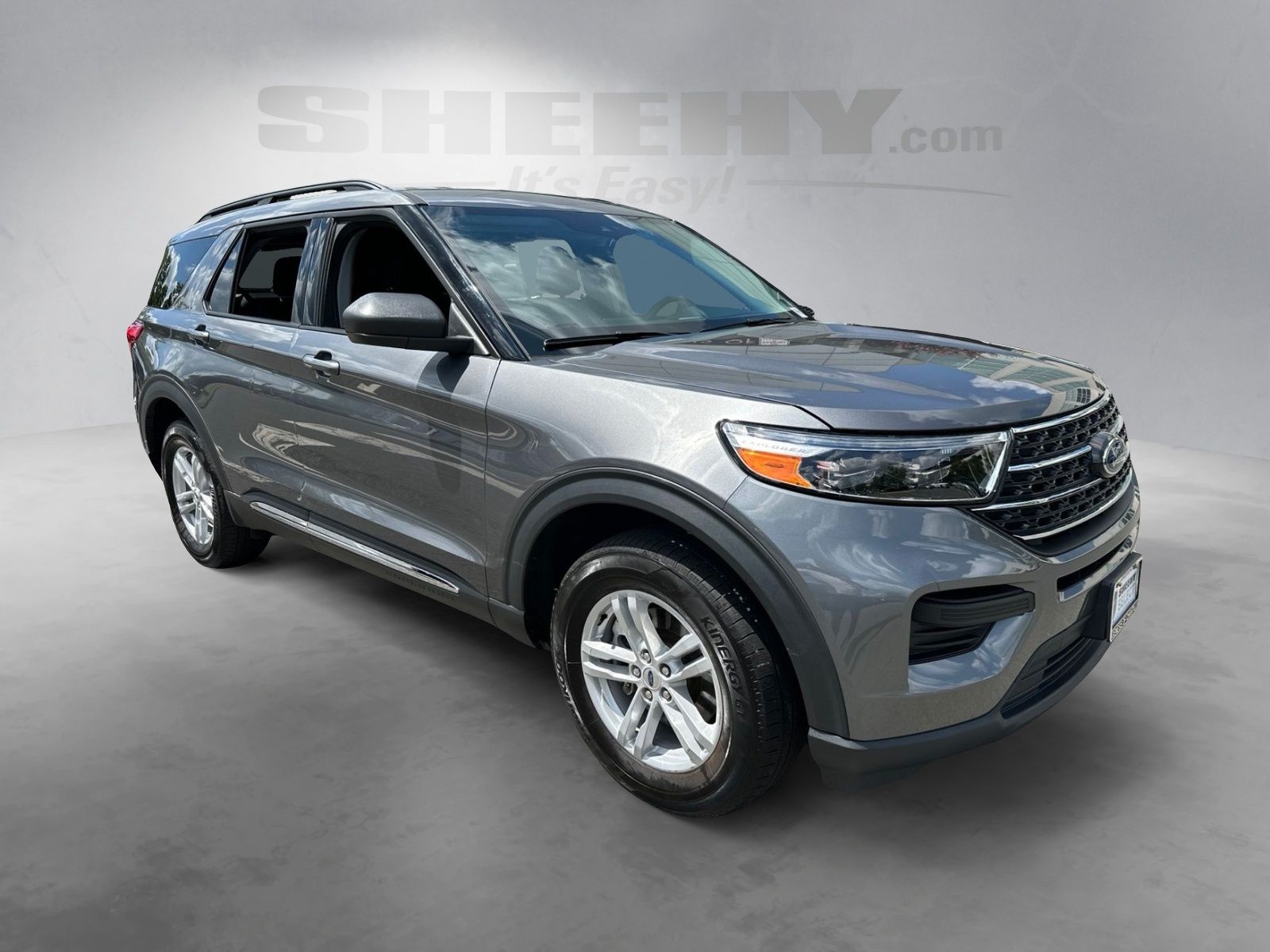 Used 2024 Gray Ford XLT image 2