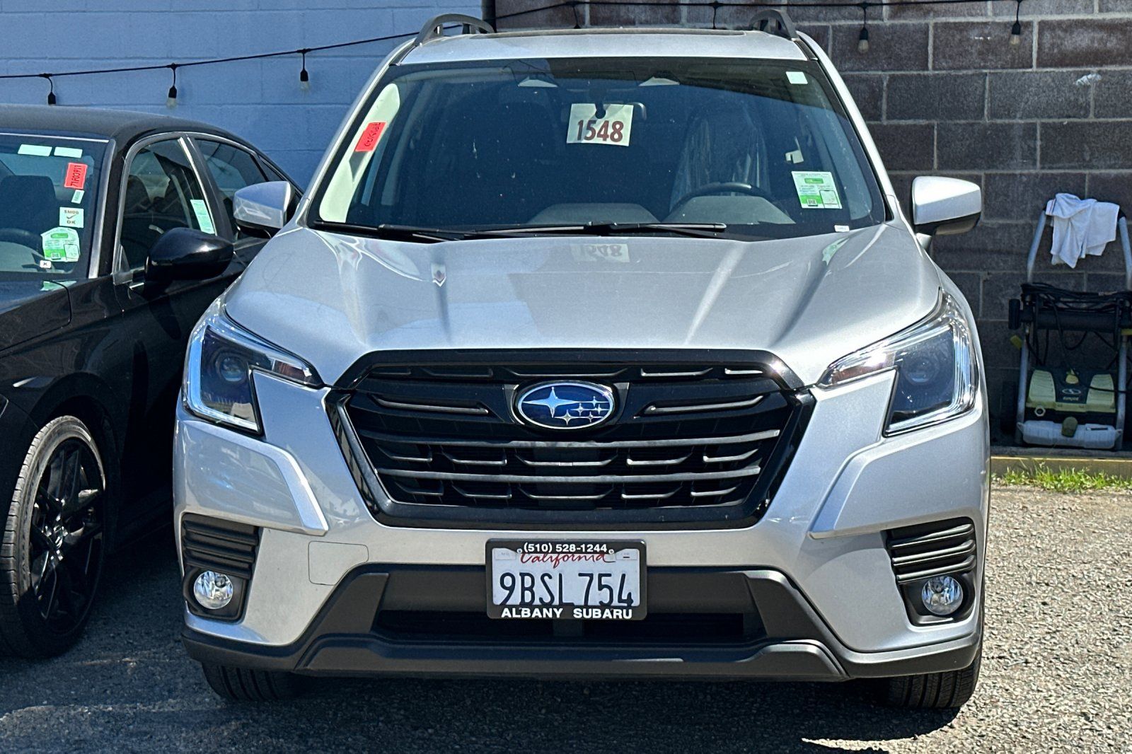 View vehicle photo 3