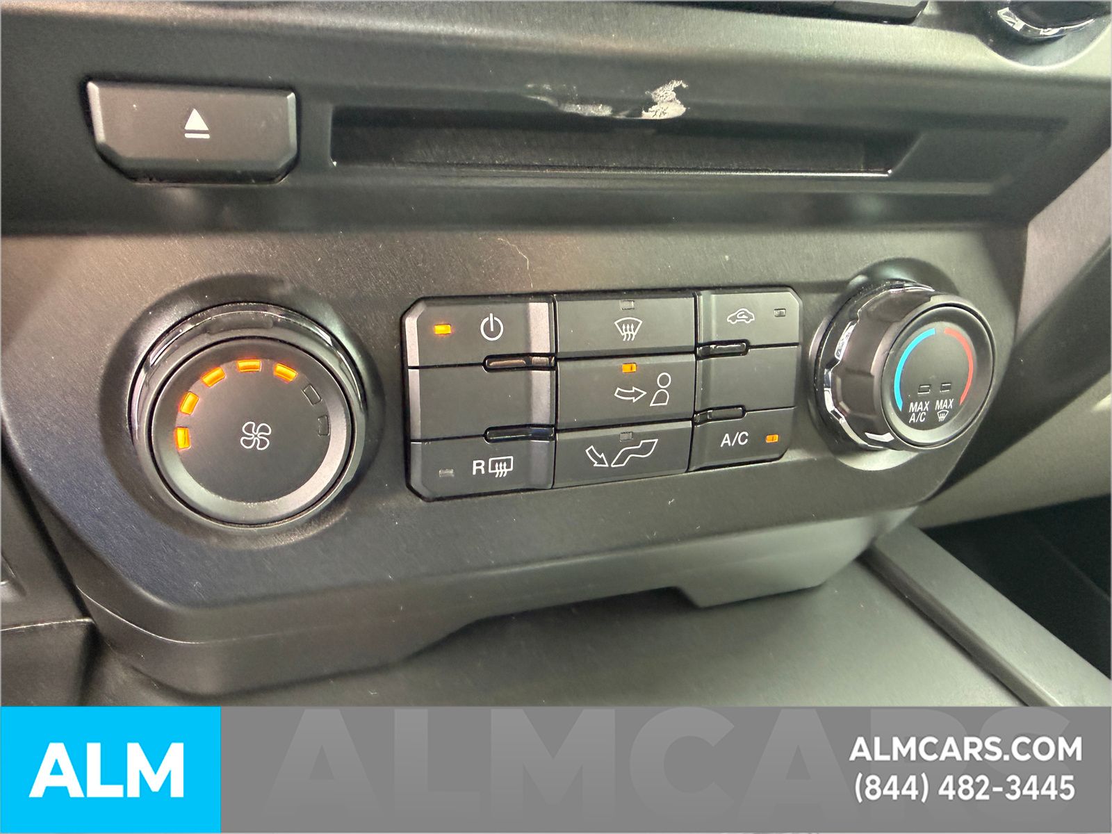Used 2018 Oxford White Ford XLT image 22