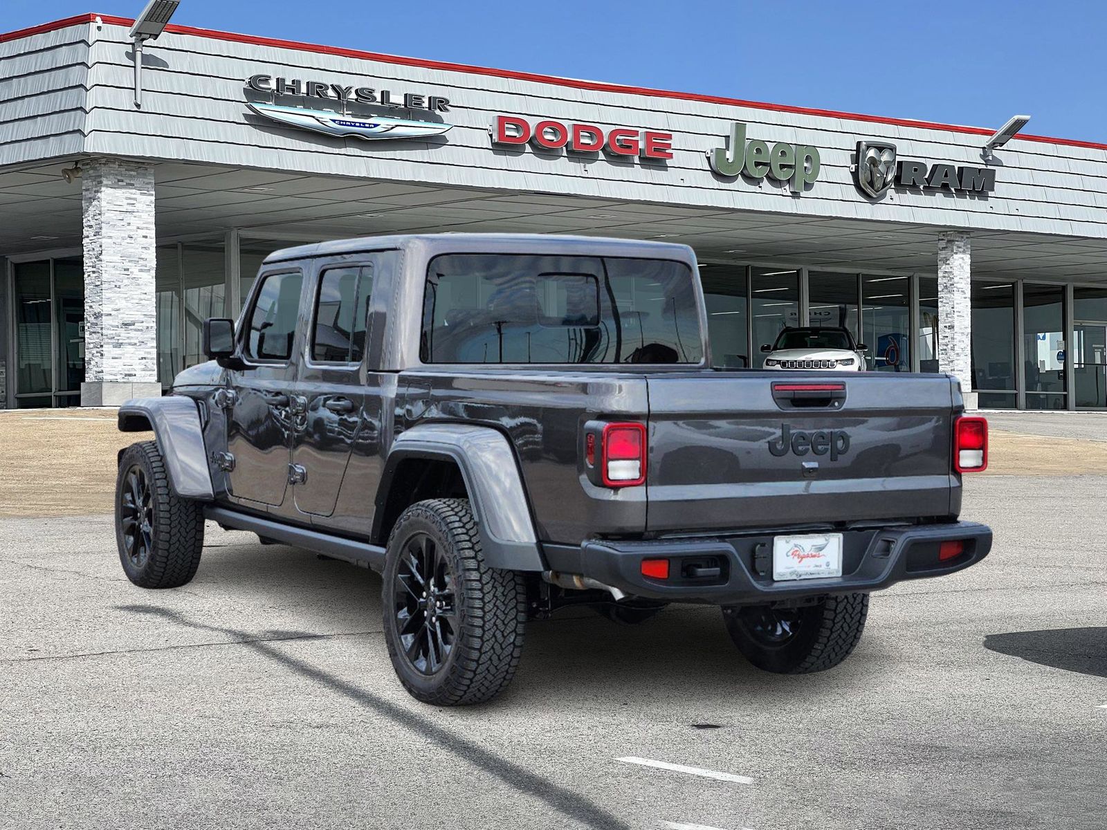 2025 Jeep Gladiator Nighthawk 4