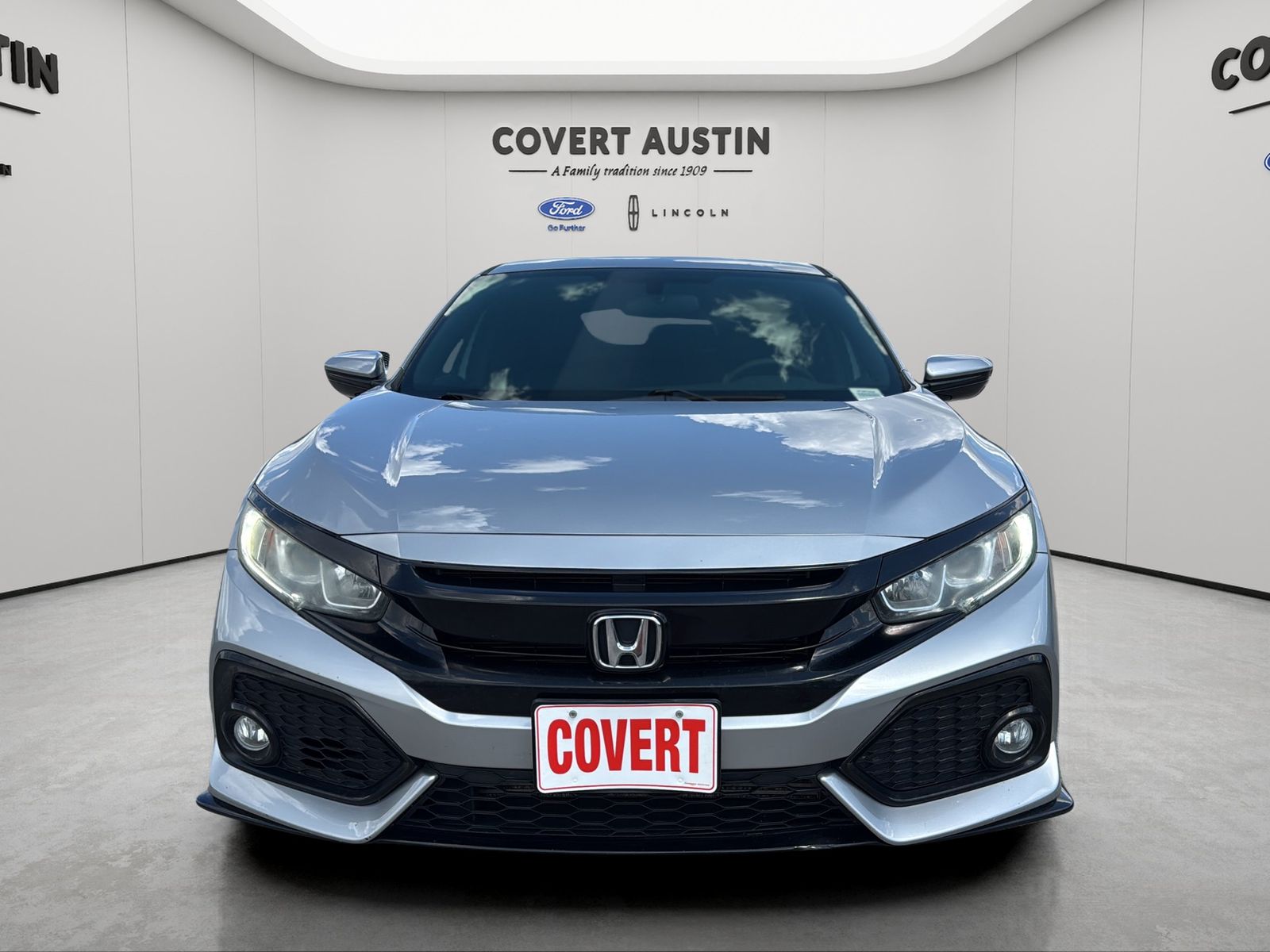Used 2017  Honda Sport image 5