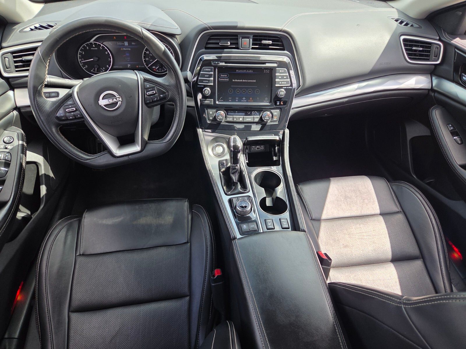 Used 2023 White Nissan SV image 9