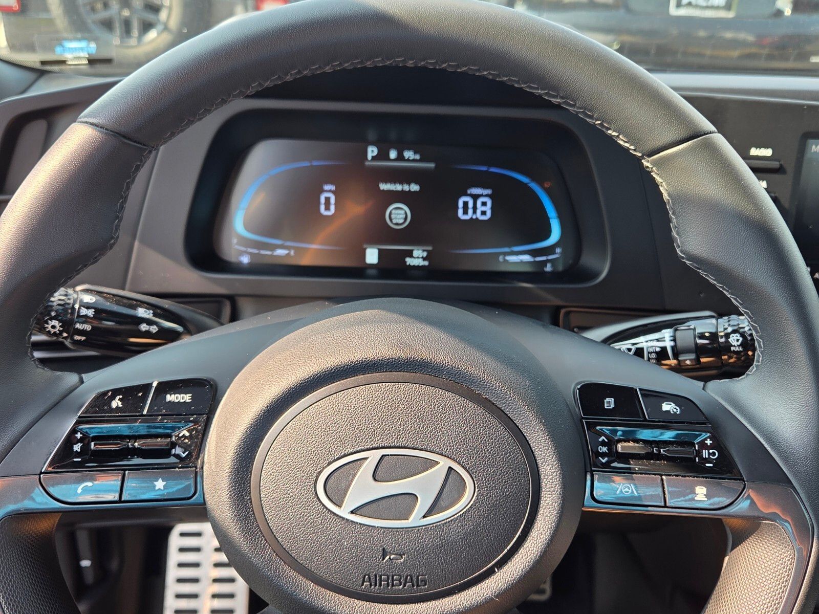 Used 2026 White Hyundai SEL Sport image 23