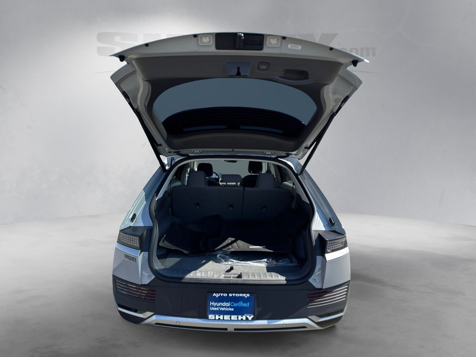 Used 2024 Gray Hyundai SEL image 22