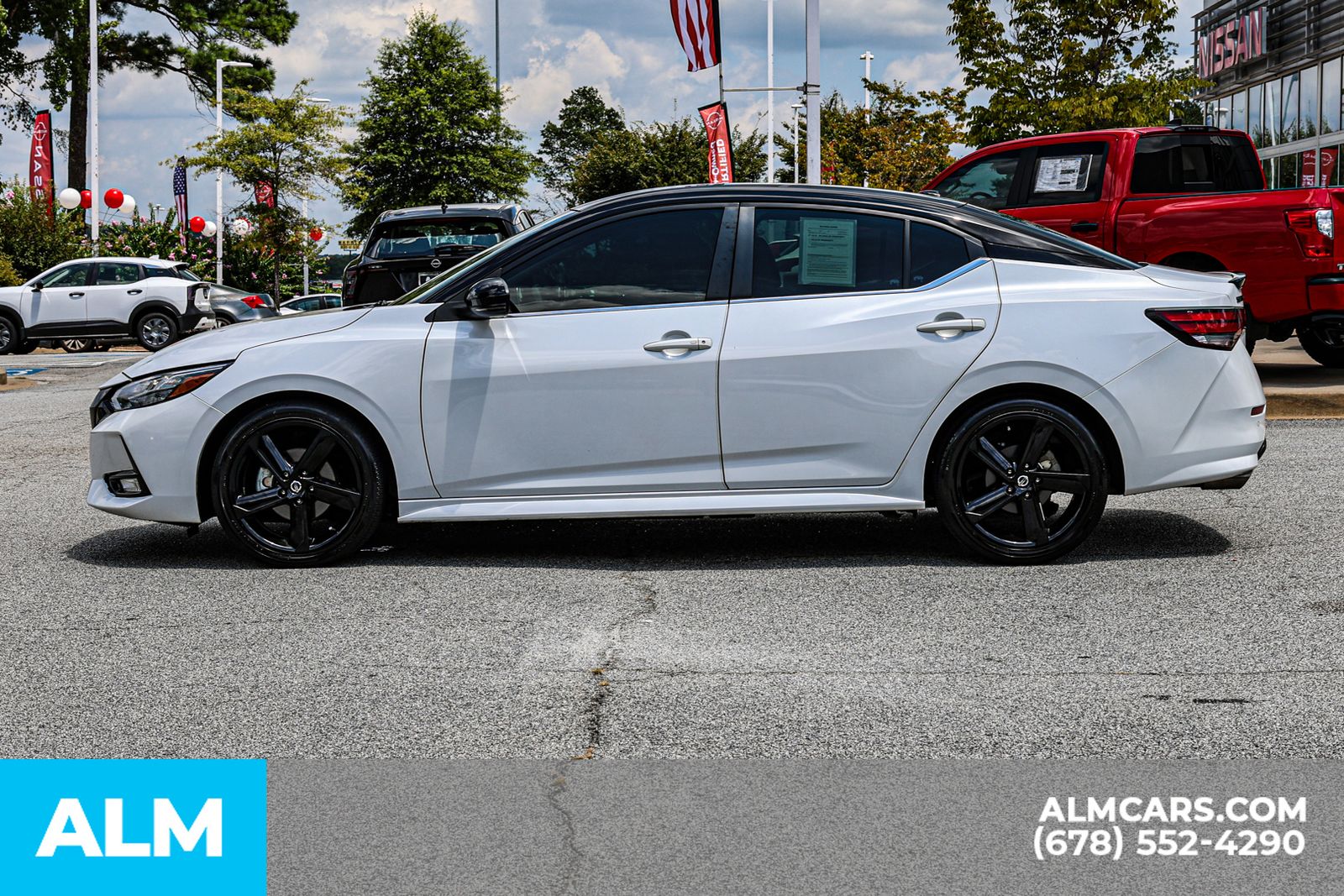 2022 Nissan Sentra SR photo 8