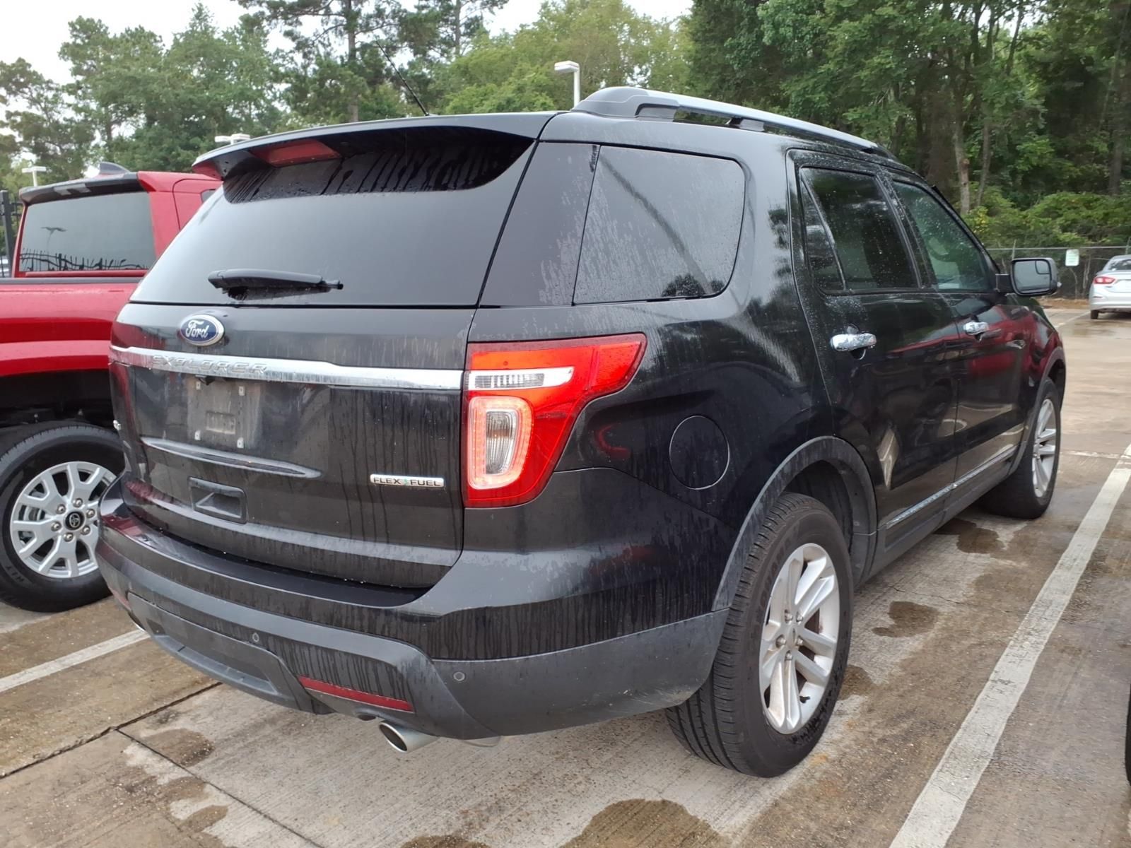 2015 Ford Explorer XLT Black at Durrett Motor Company