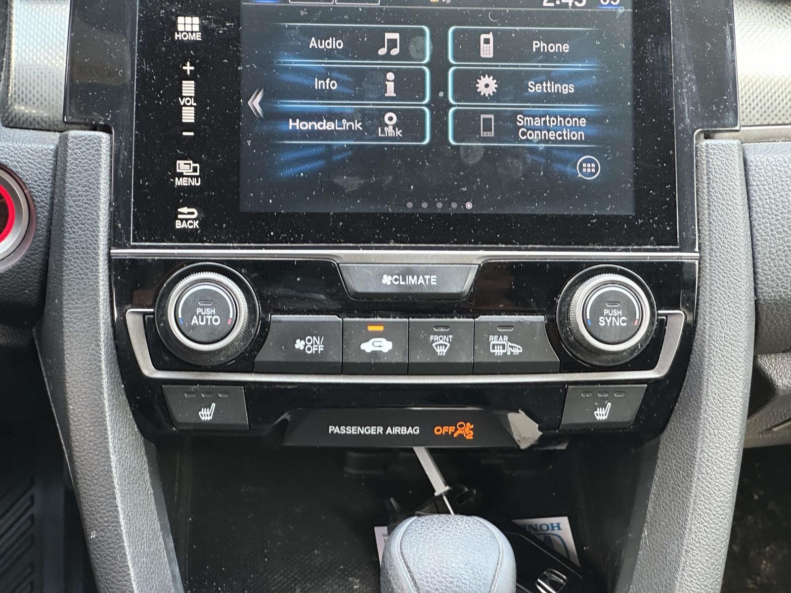 Used 2018  Honda EX image 11