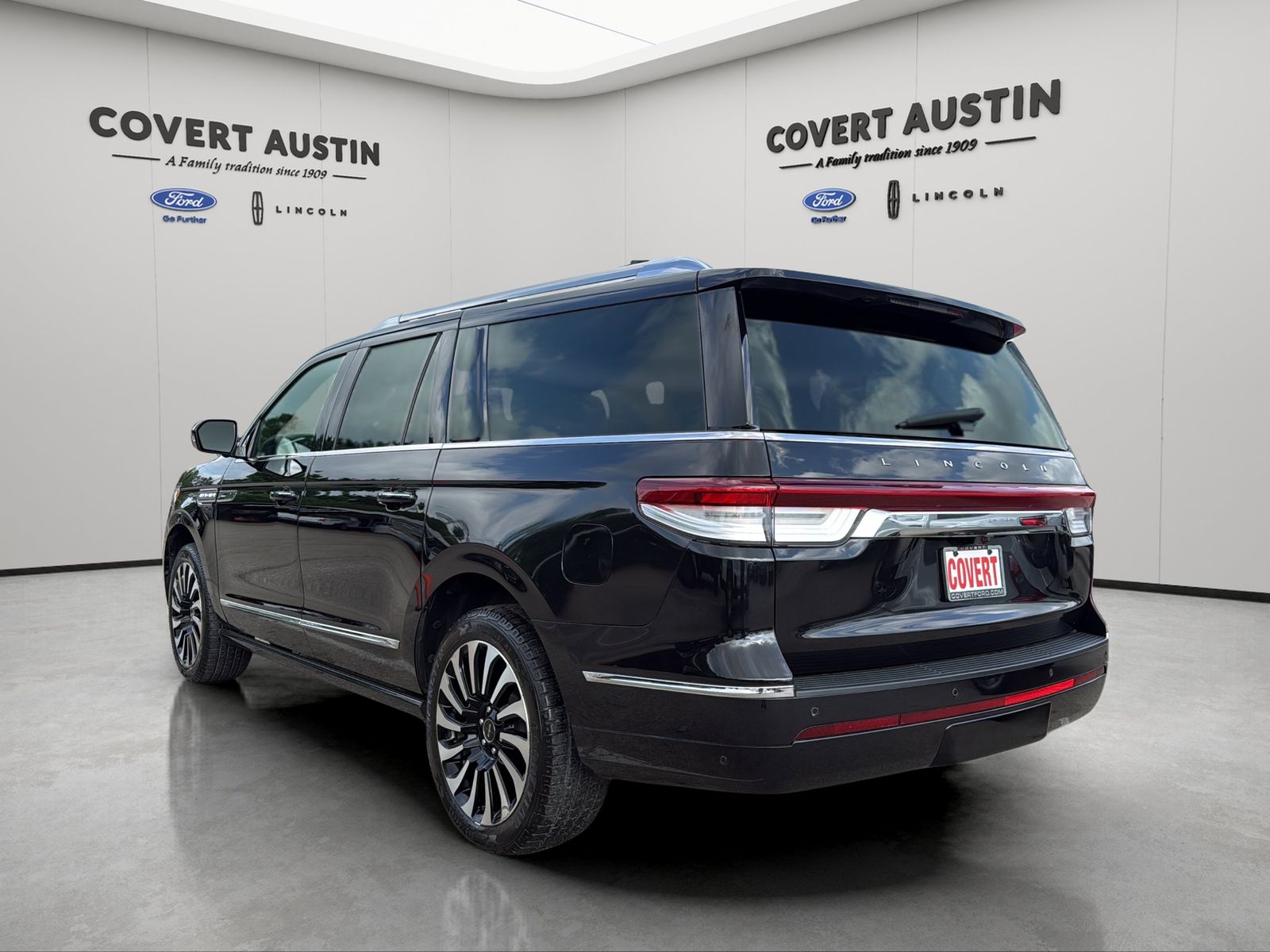 Used Car 2022 Lincoln Navigator L  Reserve For Sale Under $50,000 In Austin, Texas