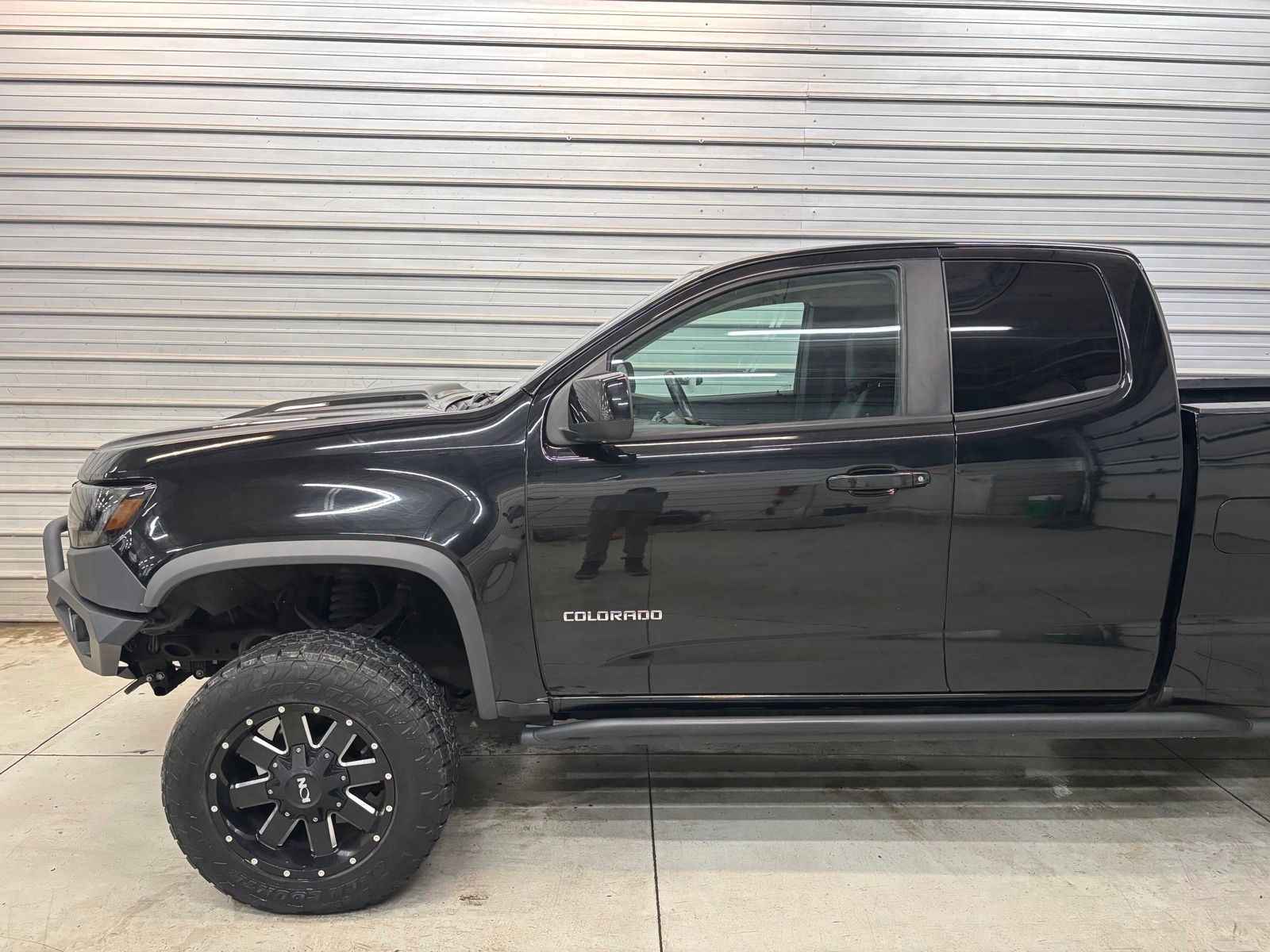2019 Chevrolet Colorado ZR2 - Image 3