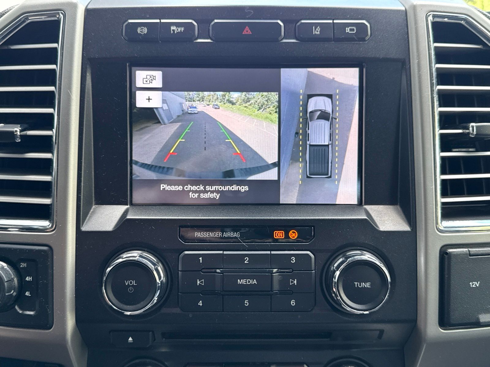 Photo 19