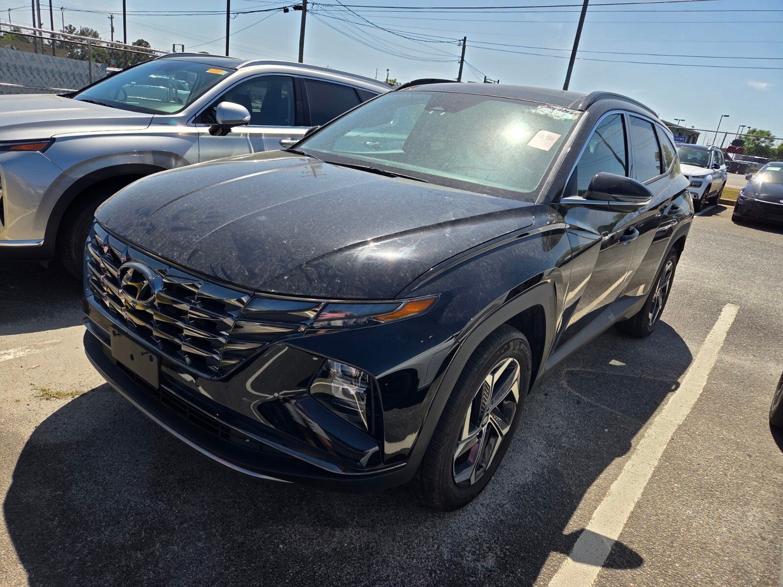 Used 2023 Black Hyundai Limited image 3