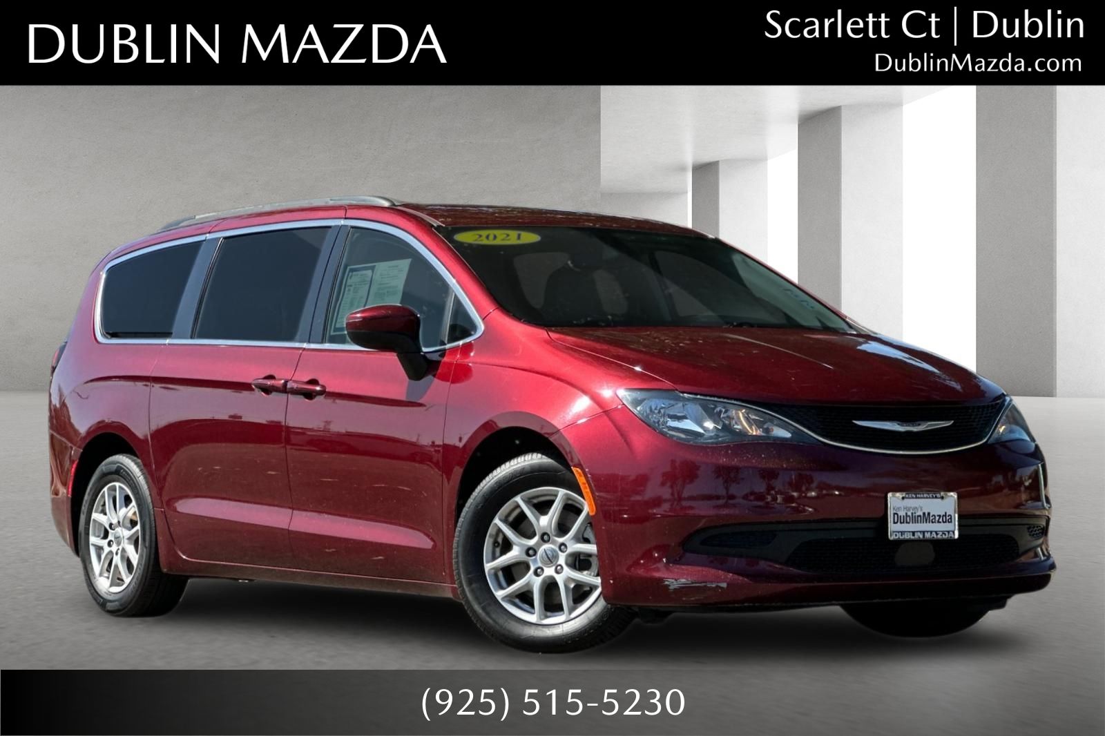 Velvet Red Pearlcoat 2021 Chrysler Voyager Minivan Front-Wheel Drive 9-Speed Automatic