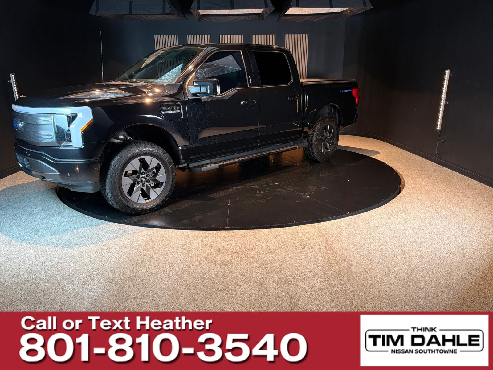2023 Ford F-150 Lightning Lariat SuperCrew AWD