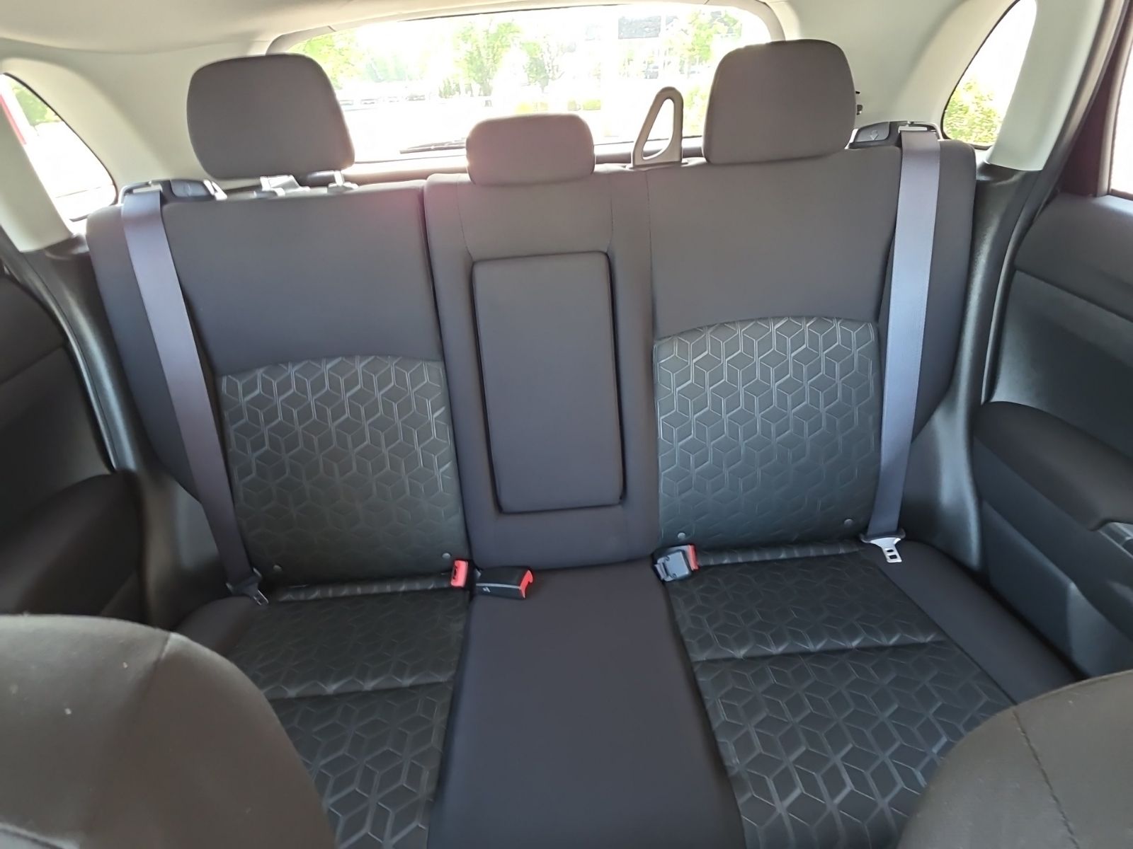 Used 2024  Mitsubishi 2.0 ES image 31