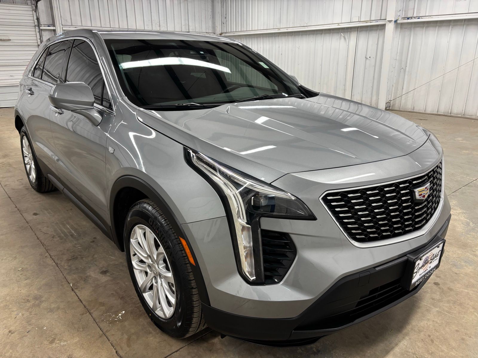 Argent Silver Metallic 2023 Cadillac XT4 Luxury FWD SUV / Crossover Front-Wheel Drive 9-Speed Automatic
