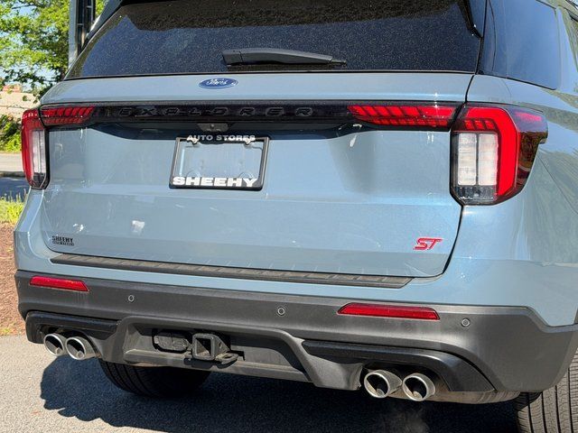 New 2026 Vapor Blue Metallic Ford ST MANAGER DEMO image 11