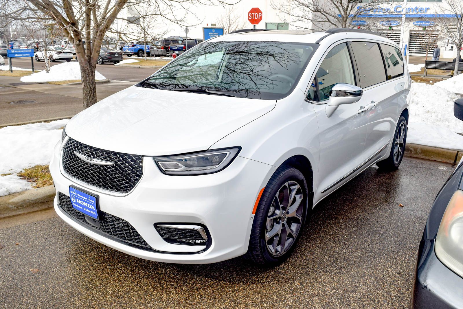 2022 Chrysler Pacifica Limited AWD