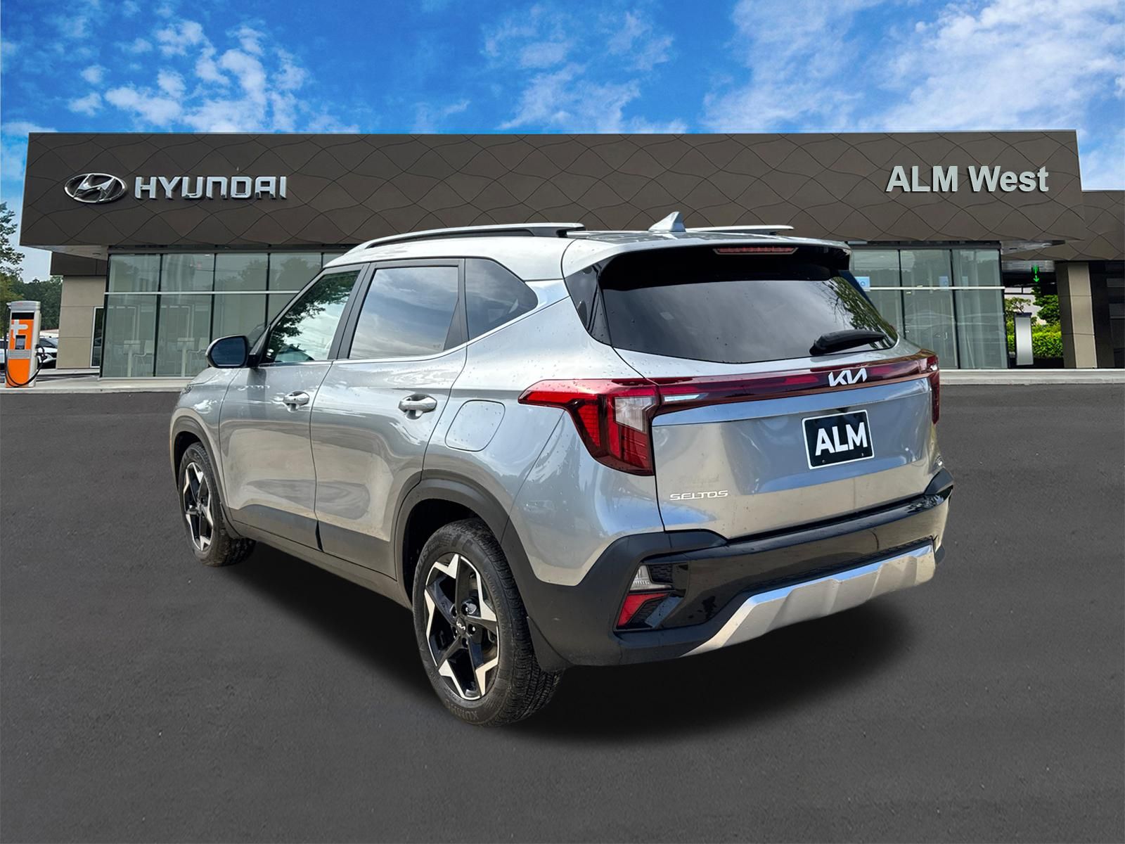 Used 2024 Steel Gray Kia EX image 7
