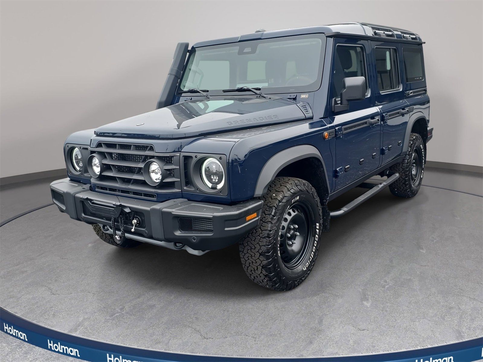 Britannia Blue 2026 Ineos Grenadier Trialmaster 4WD SUV / Crossover Four-Wheel Drive 8-Speed Automatic