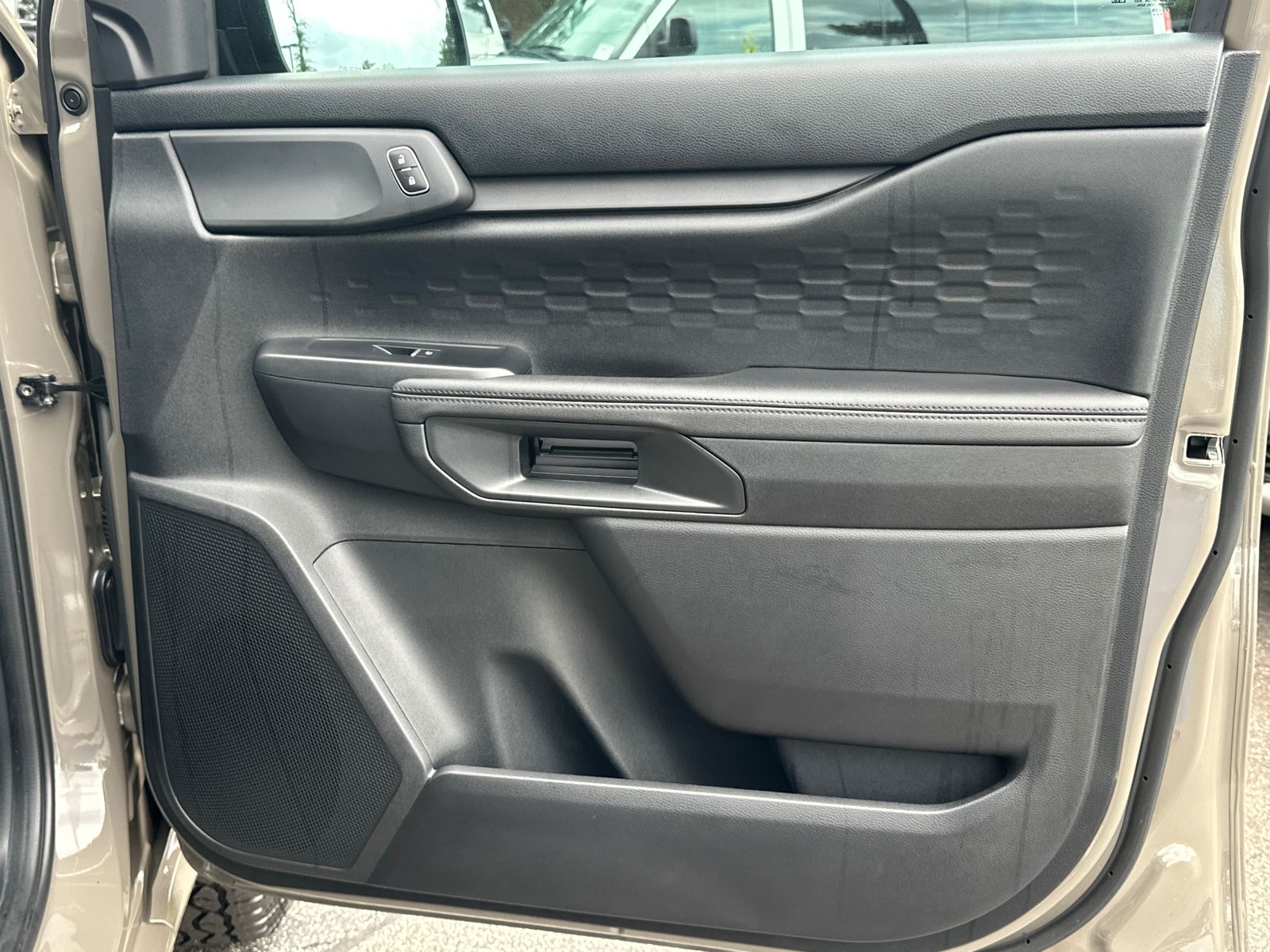 New 2026 Marsh Gray Ford XLT image 15