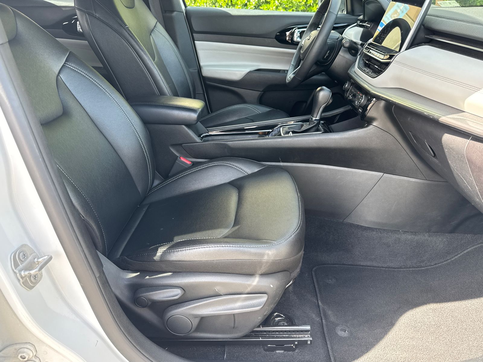 2025 Jeep Compass Limited - Photo 13