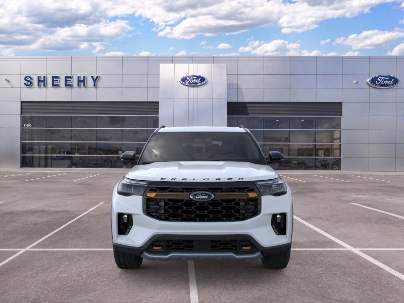 New 2026 Space White Metallic Ford Tremor image 2