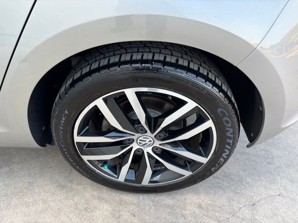 Used Car 2015 Volkswagen Golf  For Sale Under $12,000 In Austin, Texas