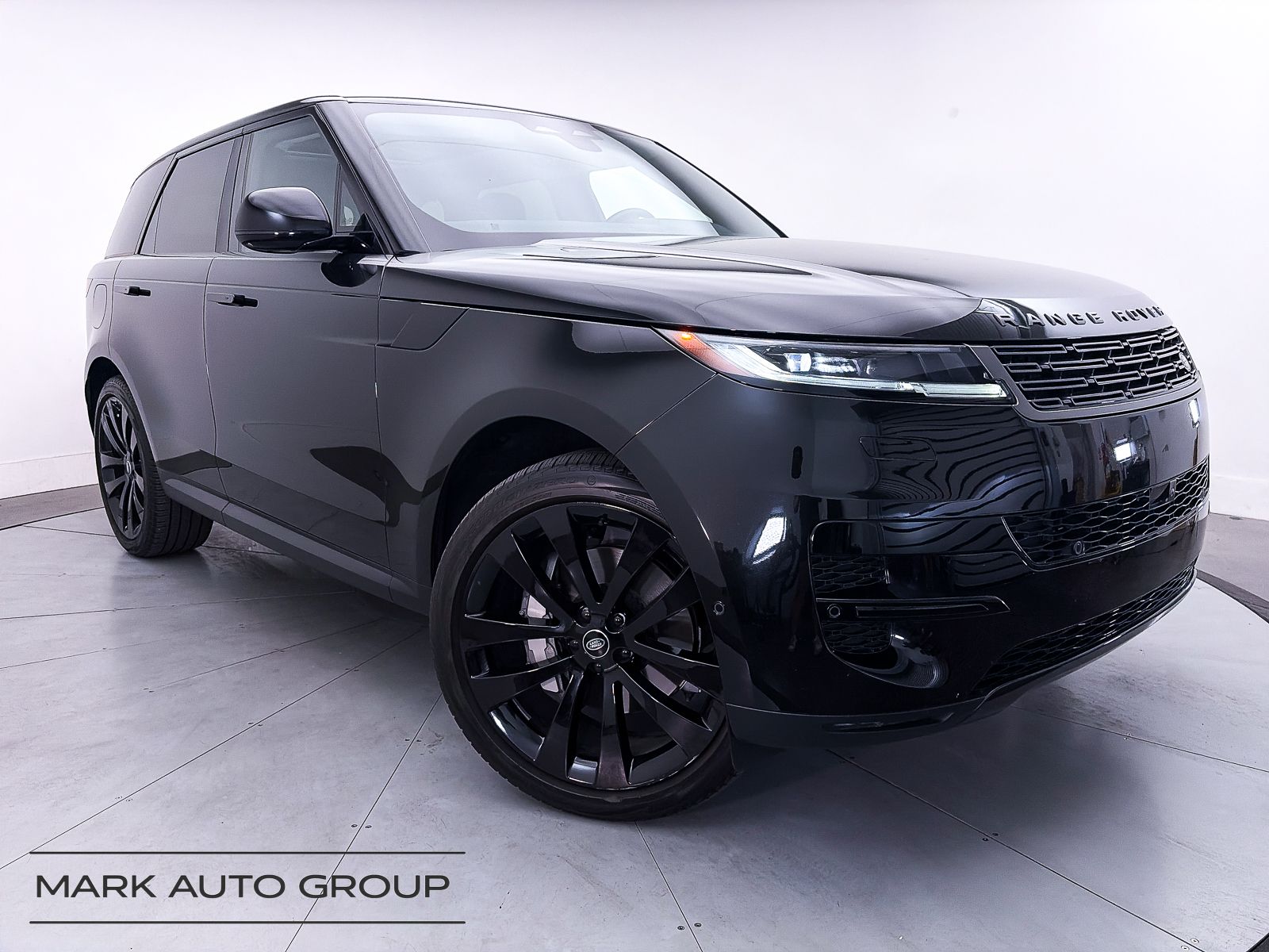 2024 Land Rover Range Rover Sport SE