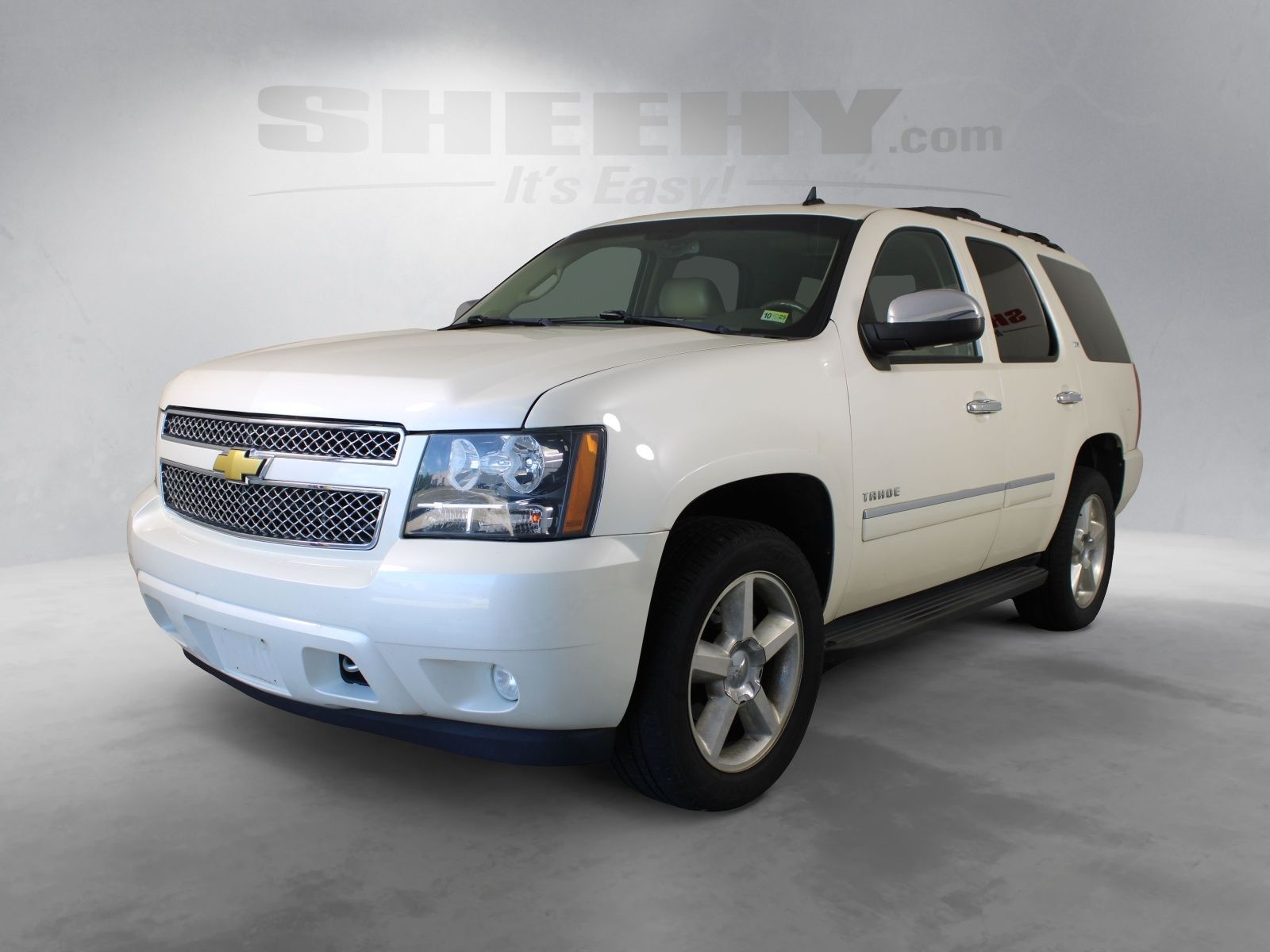 Used 2013 White Chevrolet LTZ image 4