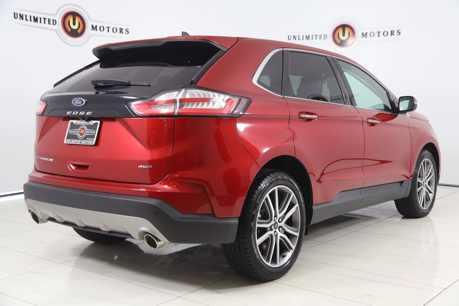 View vehicle photo 3